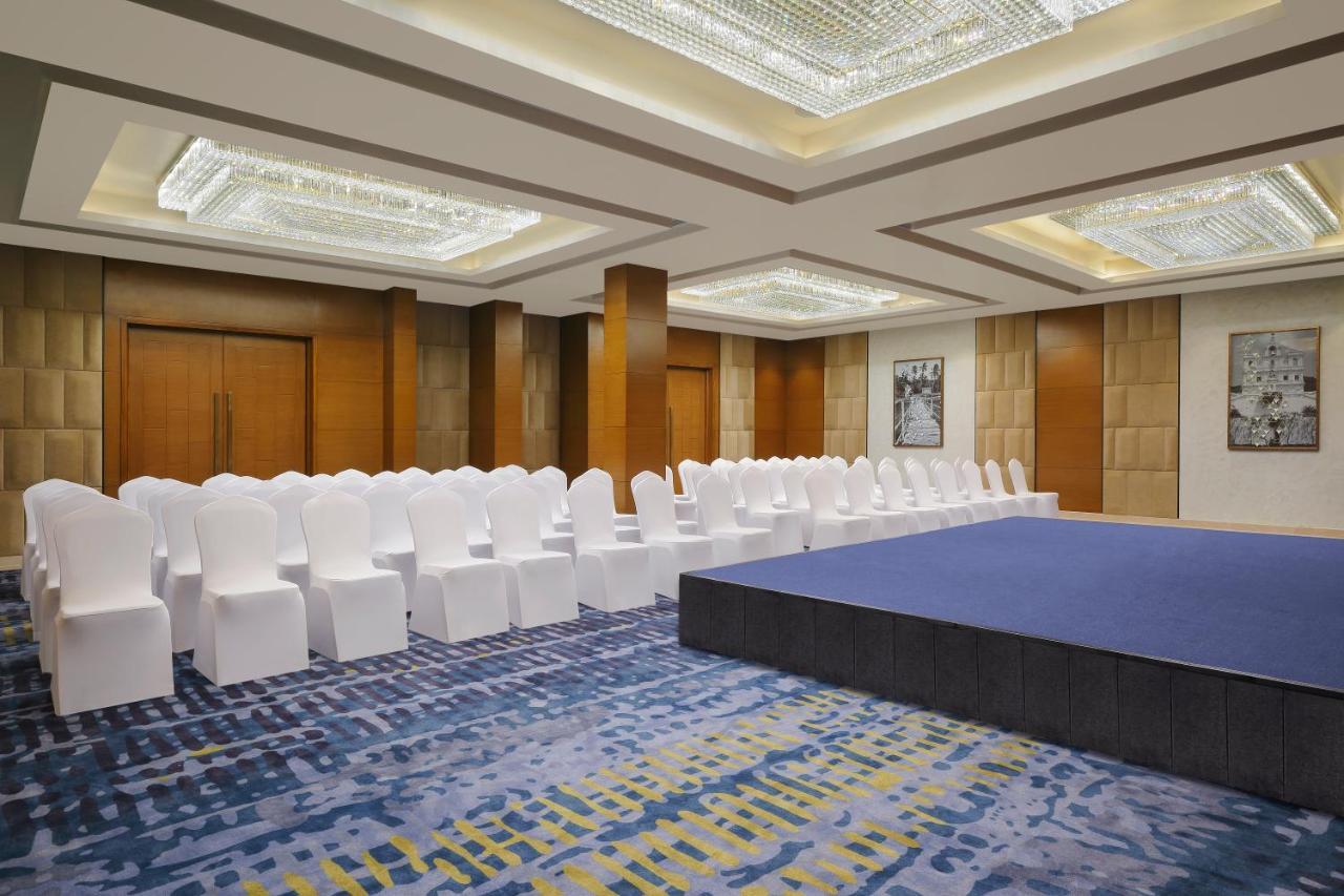 Fairfield By Marriott Goa Calangute Hotel Buitenkant foto
