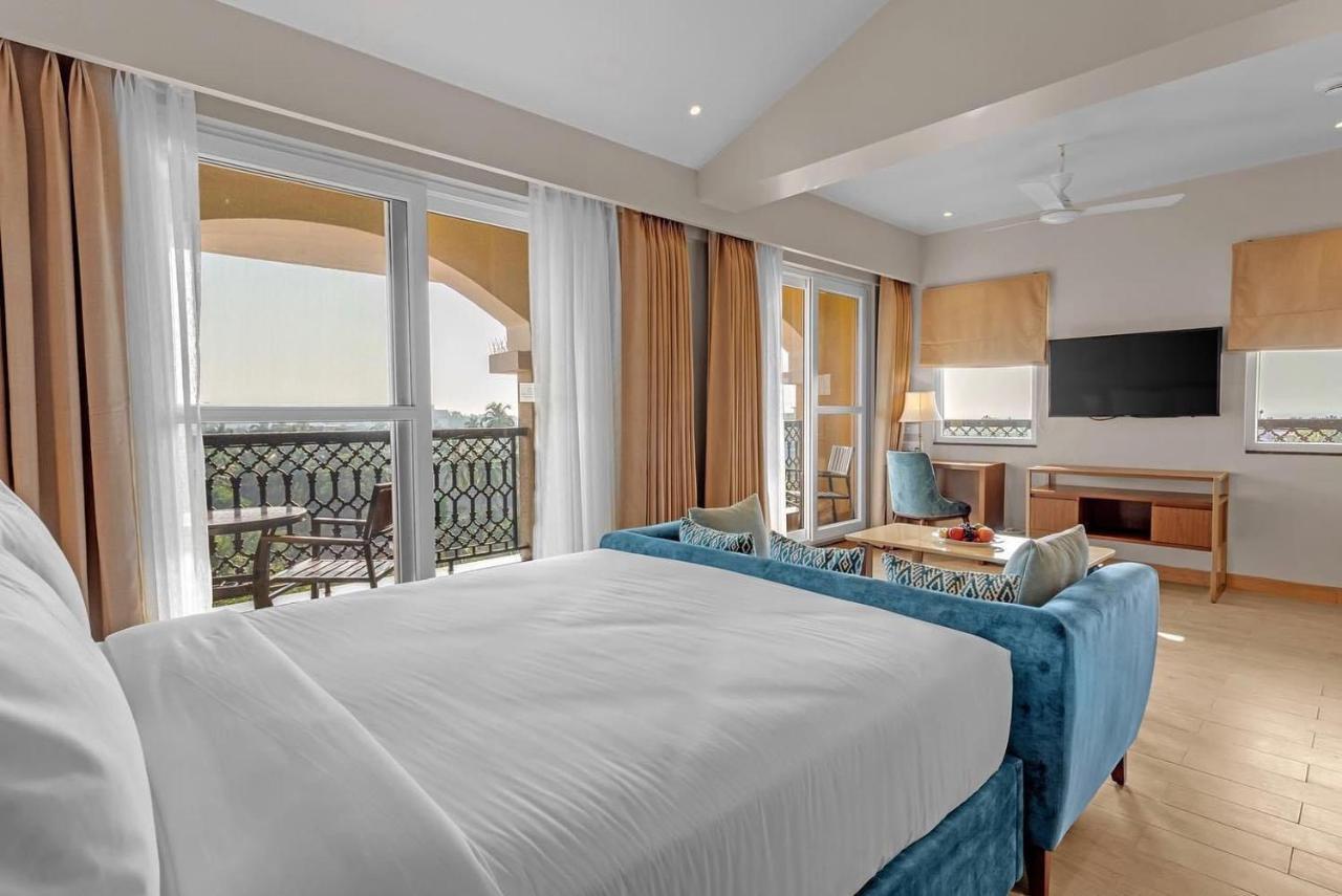 Fairfield By Marriott Goa Calangute Hotel Buitenkant foto